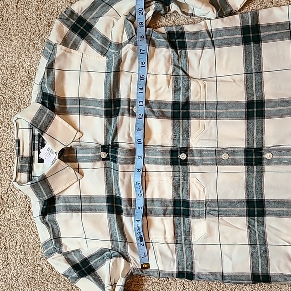 Banana Republic Relaxed Fit Button Shirt - Plaid with cream and green - Picture 6 of 10